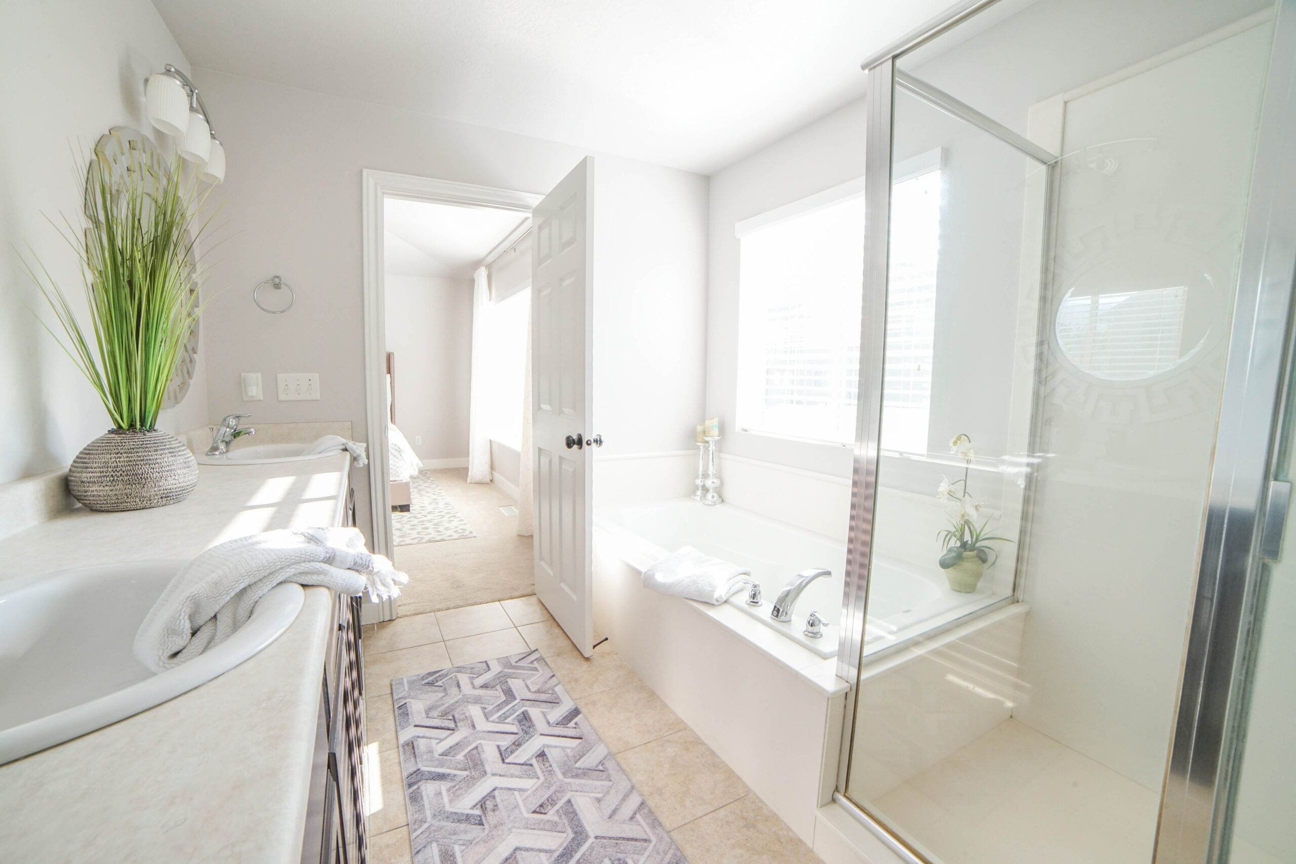 What Is An En Suite Bathroom And Is It Worth Getting One CitySignal